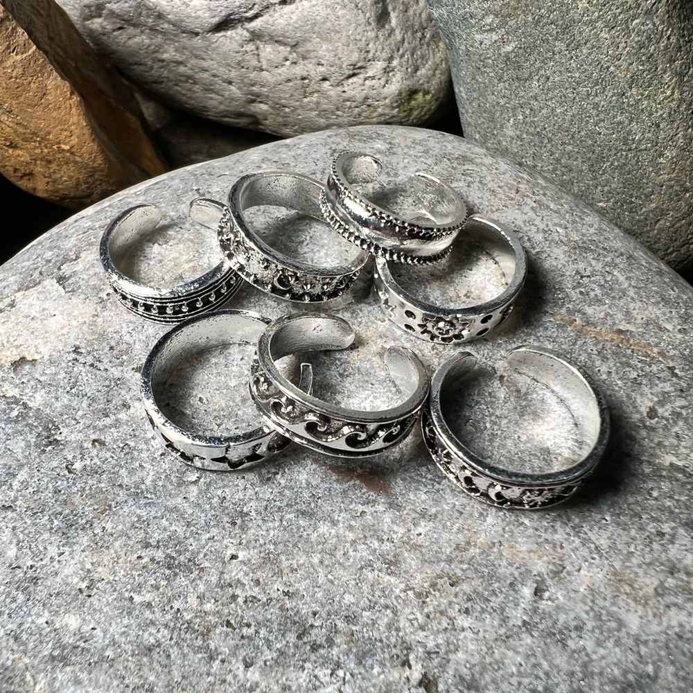 🔥Pack of 7 open end boho style toe rings